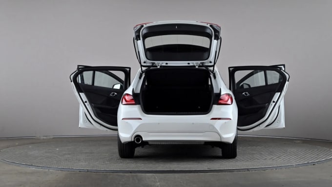 2024 BMW 1 Series