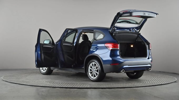 2022 BMW X1