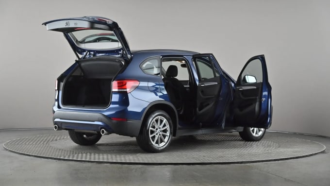 2022 BMW X1