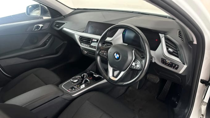 2022 BMW 1 Series