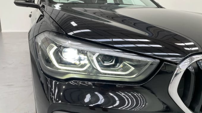 2022 BMW X1
