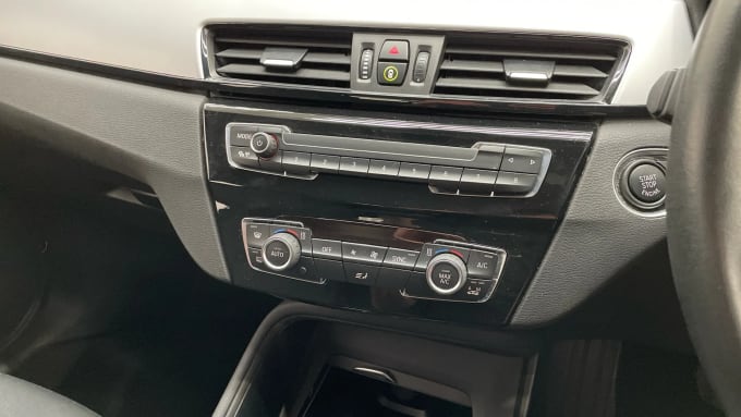 2022 BMW X1