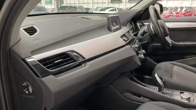 2022 BMW X1