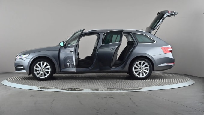 2022 Skoda Superb