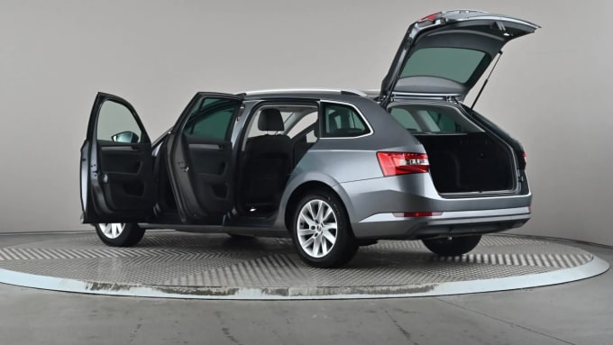 2022 Skoda Superb