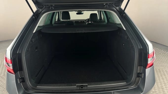 2022 Skoda Superb
