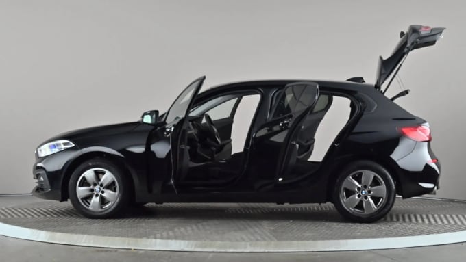 2021 BMW 1 Series
