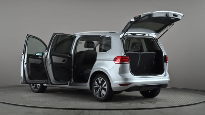 2021 Volkswagen Touran