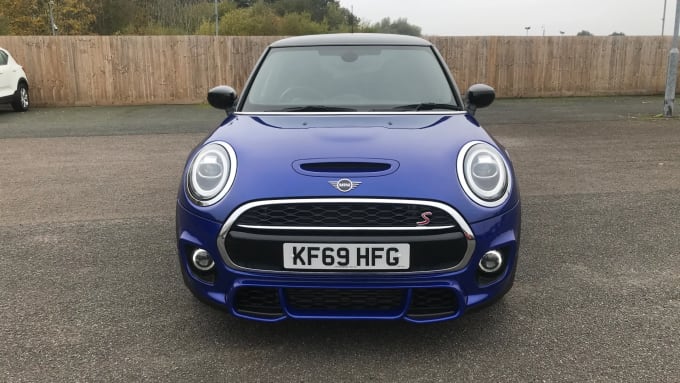 2019 Mini Hatch