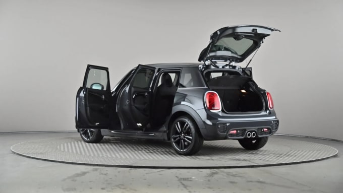 2021 Mini Hatch