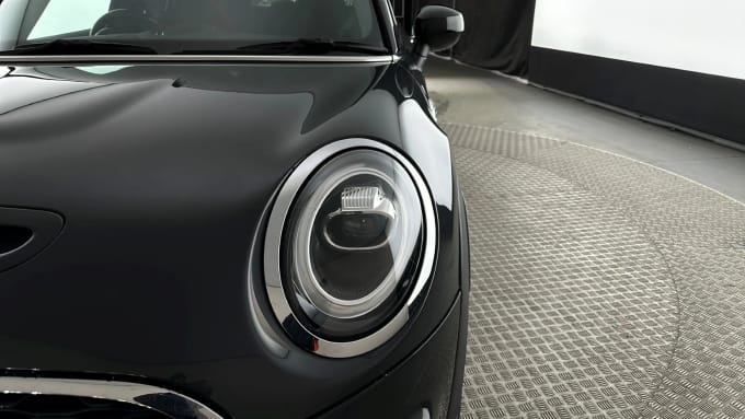 2021 Mini Hatch