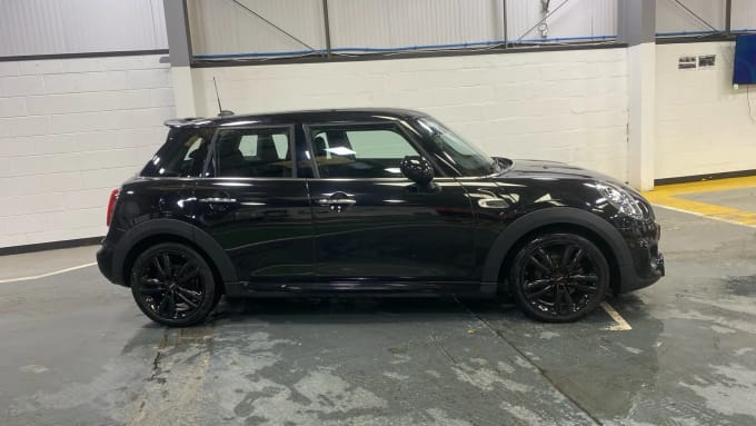 2019 Mini Hatch