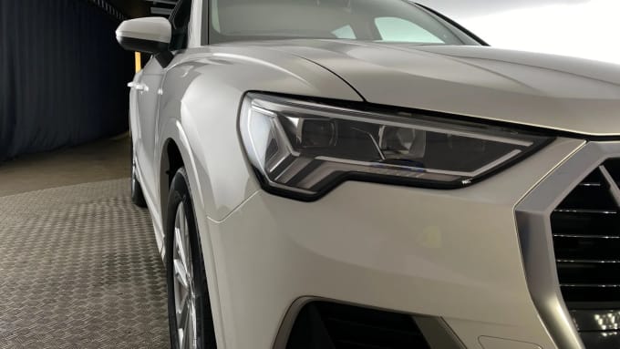 2021 Audi Q3