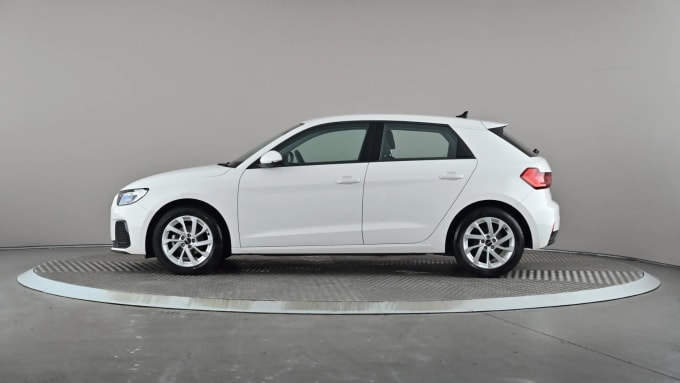 2022 Audi A1