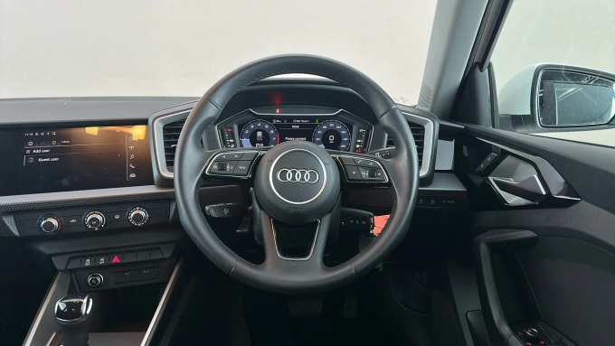 2022 Audi A1