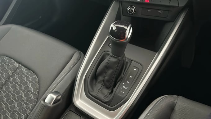 2022 Audi A1