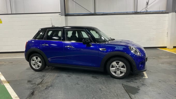2019 Mini Hatch
