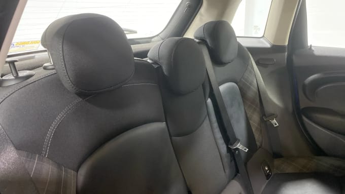 2019 Mini Hatch