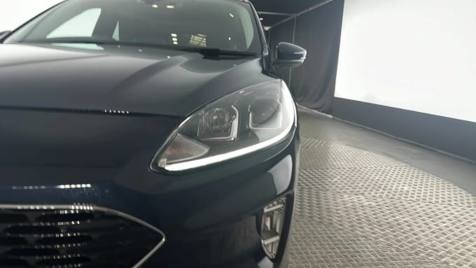 2022 Ford Kuga