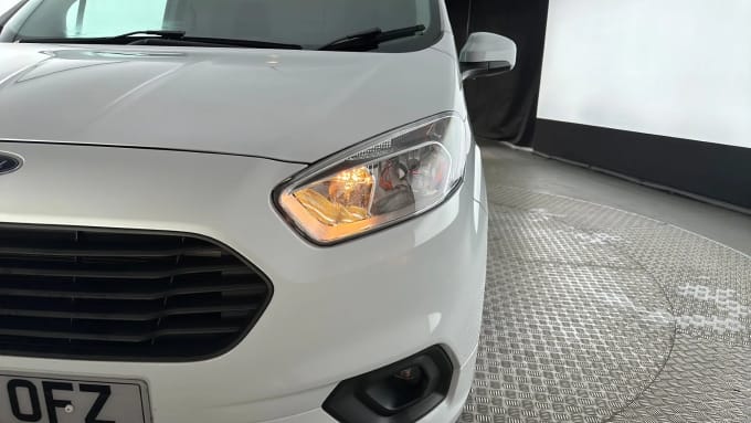 2021 Ford Transit Courier