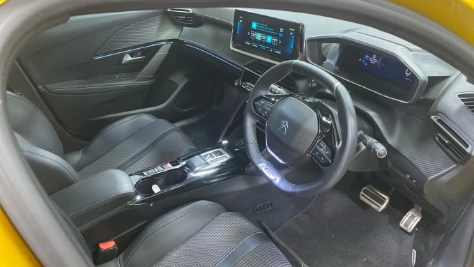 2022 Peugeot 208