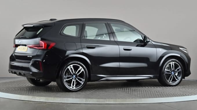 2025 BMW Ix1