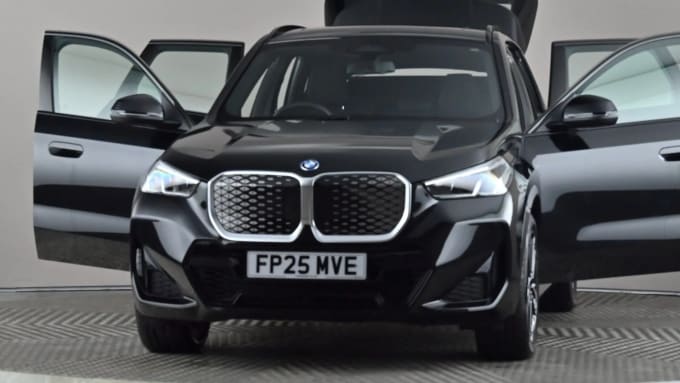 2025 BMW Ix1