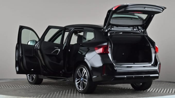 2025 BMW Ix1