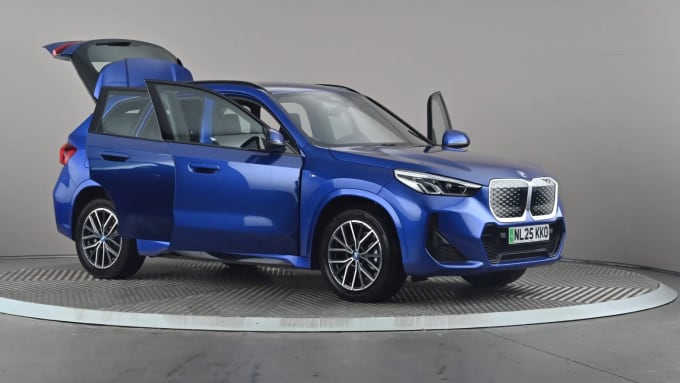 2025 BMW Ix1