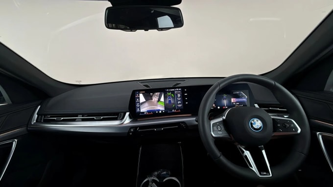 2025 BMW Ix1