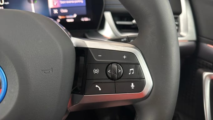 2025 BMW Ix1