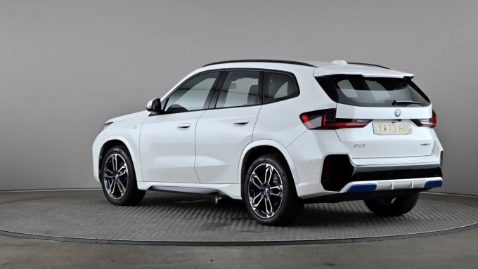 2023 BMW Ix1