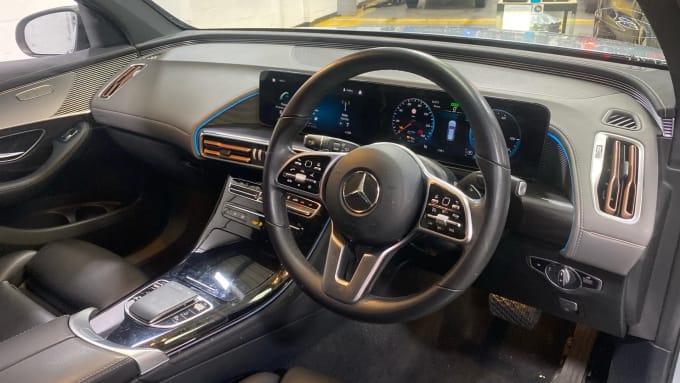2022 Mercedes-benz Eqc