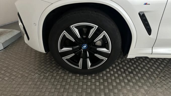 2022 BMW Ix3