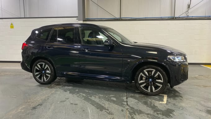 2025 BMW Ix3
