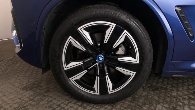 2022 BMW Ix3