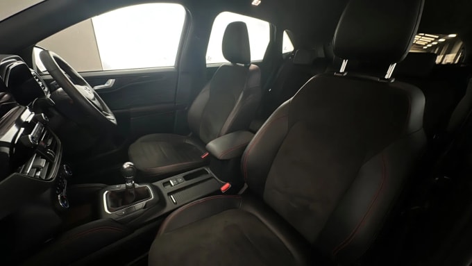 2022 Ford Kuga