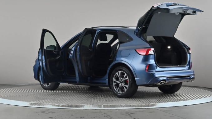 2022 Ford Kuga