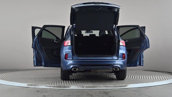 2022 Ford Kuga