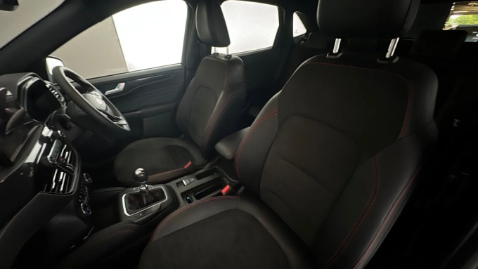 2022 Ford Kuga