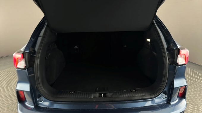 2022 Ford Kuga
