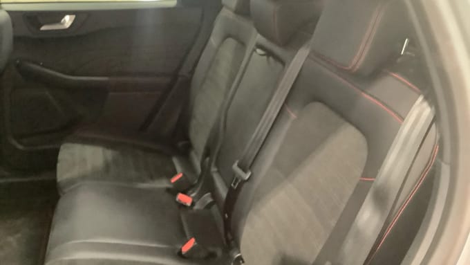 2022 Ford Kuga