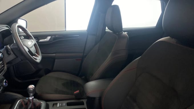 2022 Ford Kuga