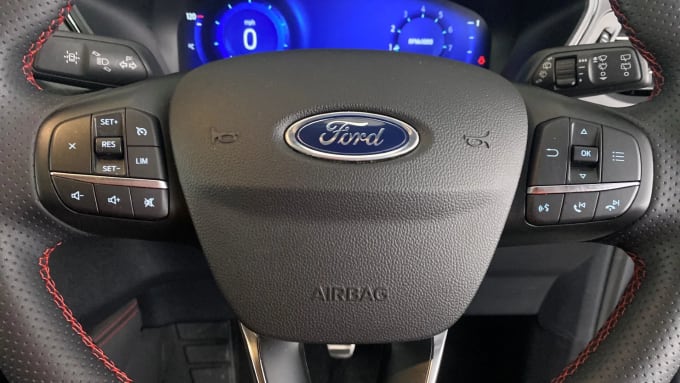 2022 Ford Kuga