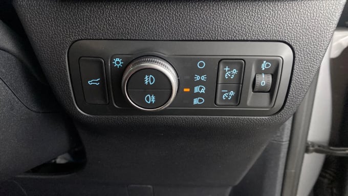 2022 Ford Kuga