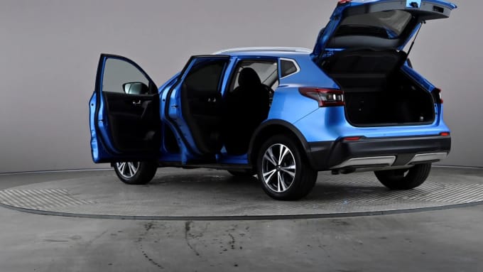 2020 Nissan Qashqai