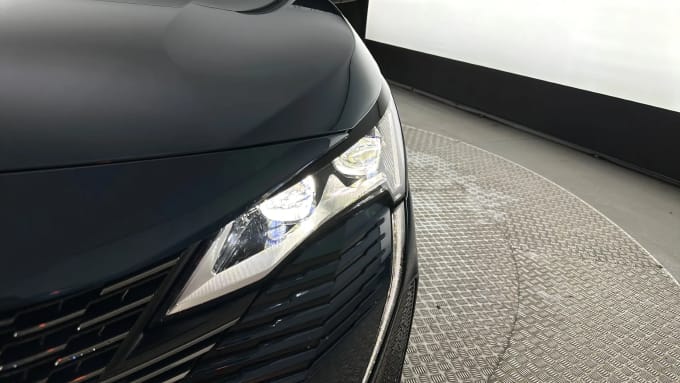 2022 Peugeot 5008