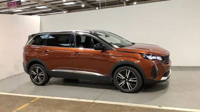 2021 Peugeot 5008