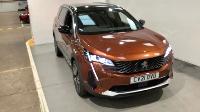 2021 Peugeot 5008