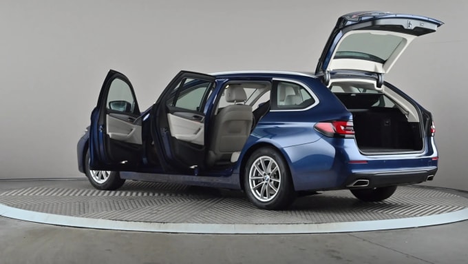 2021 BMW 5 Series Touring